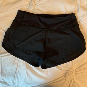 Lululemon shorts 2.5 inch low rise size 2 black
